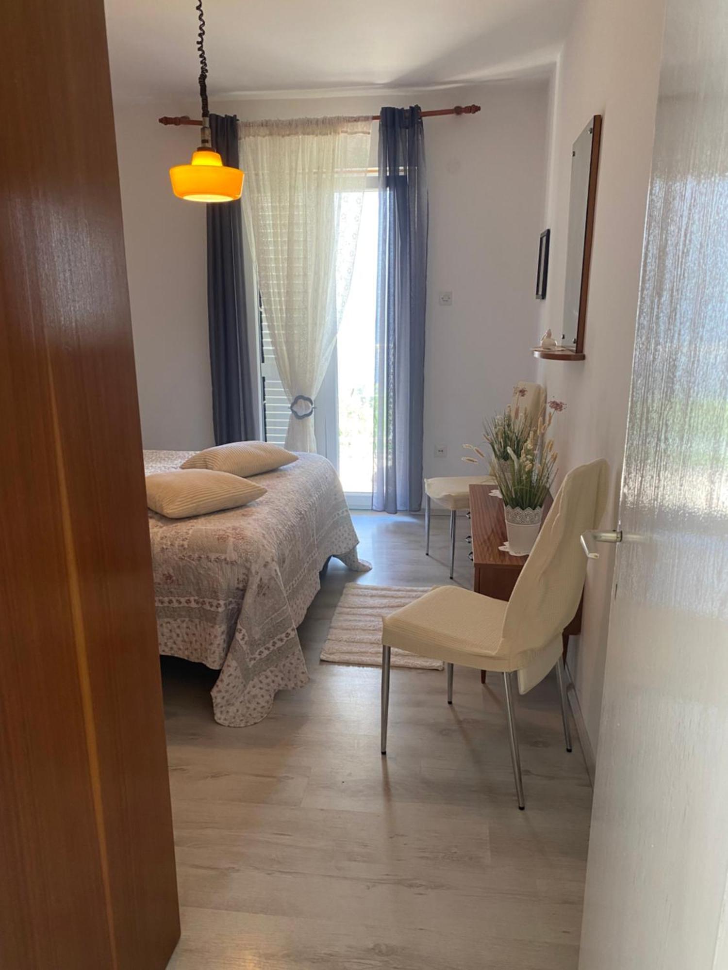 Apartmani Kate Stari Grad  Exterior photo