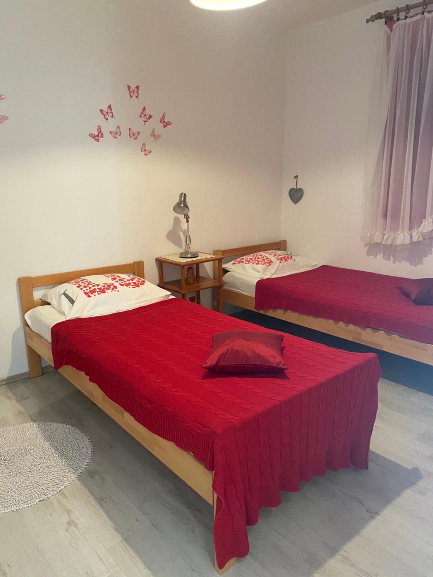 Apartmani Kate Stari Grad  Exterior photo